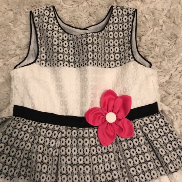 Girls party dress - Picture 6 of 7